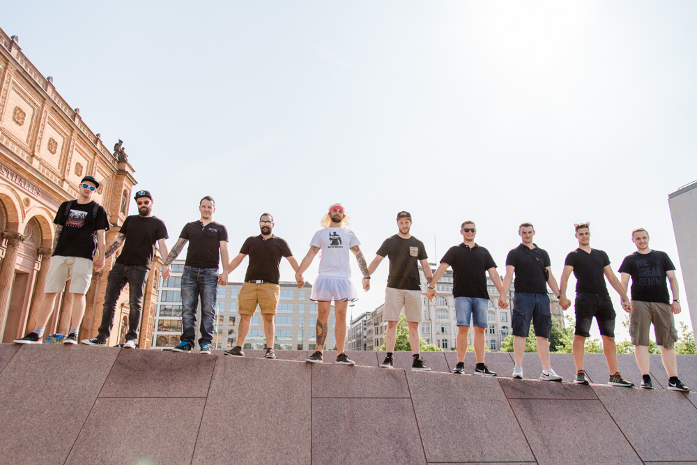 Irrer Junggesellenabschied an der Alster mit Kopfsprung